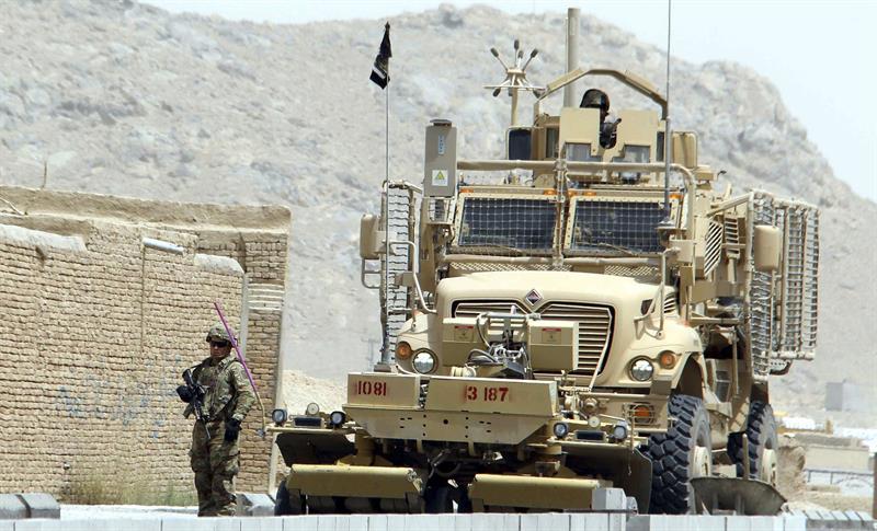 Mueren dos soldados estadounidenses en el ataque a un convoy de la OTAN en Afganistán Mueren dos soldados estadounidenses en el ataque a un convoy de la OTAN en Afganistán