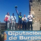 Carlos Barbero celebrando su victoria en la cuarta etapa de la Vuelta a Burgos Carlos Barbero celebrando su victoria en la cuarta etapa de la Vuelta a Burgos