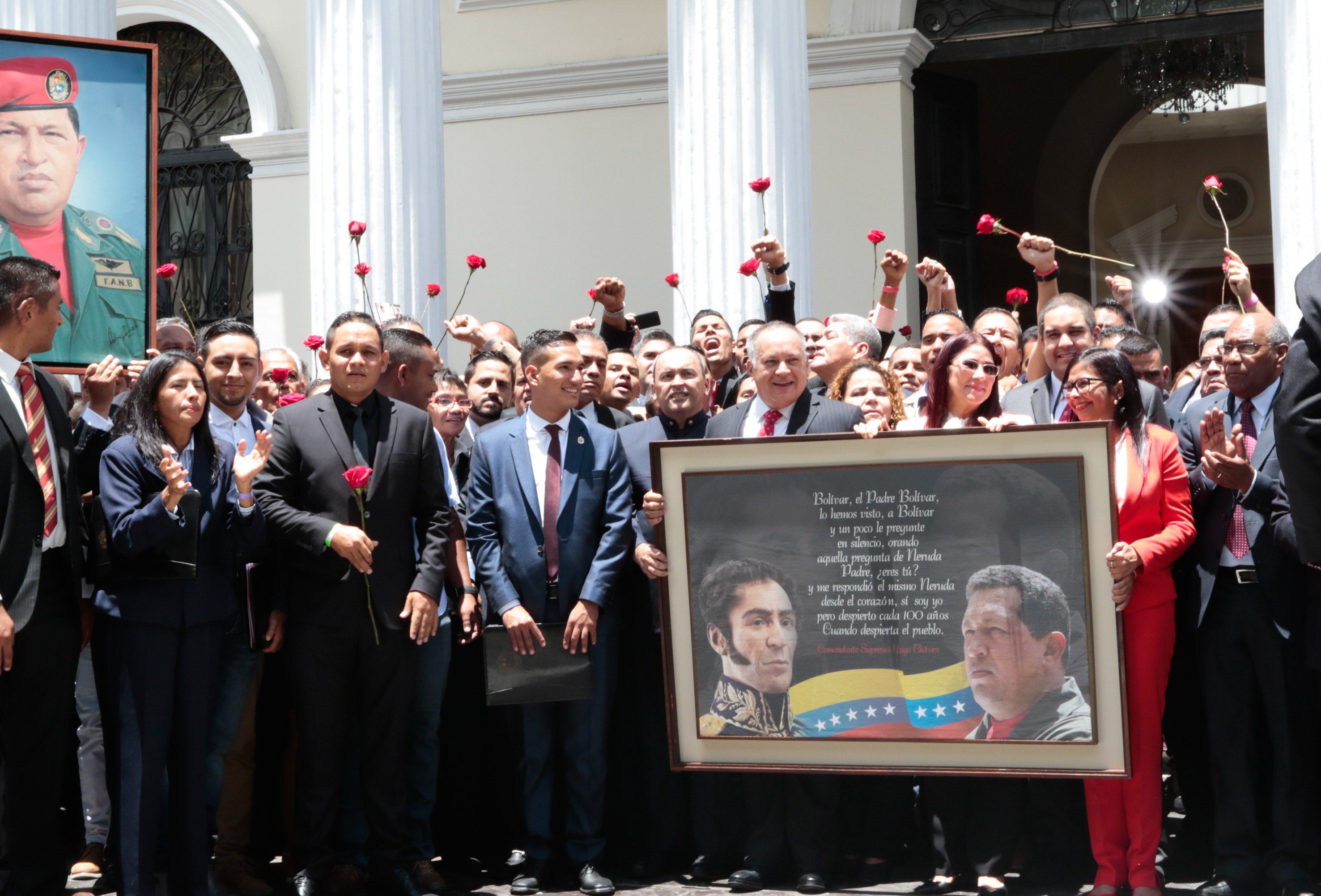 La Jefa de la Constituyente anuncia que la Asamblea comenzará a actuar desde mañana La Jefa de la Constituyente anuncia que la Asamblea comenzará a actuar desde mañana