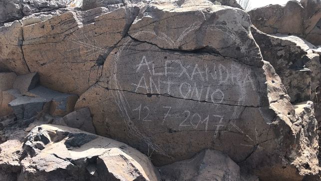 Graban un corazón con nombres en un yacimiento prehispánico de Gran Canaria Graban un corazón con nombres en un yacimiento prehispánico de Gran Canaria