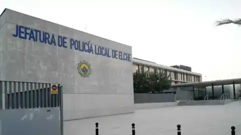 Jefatura Local de la Policía Local de Elche.