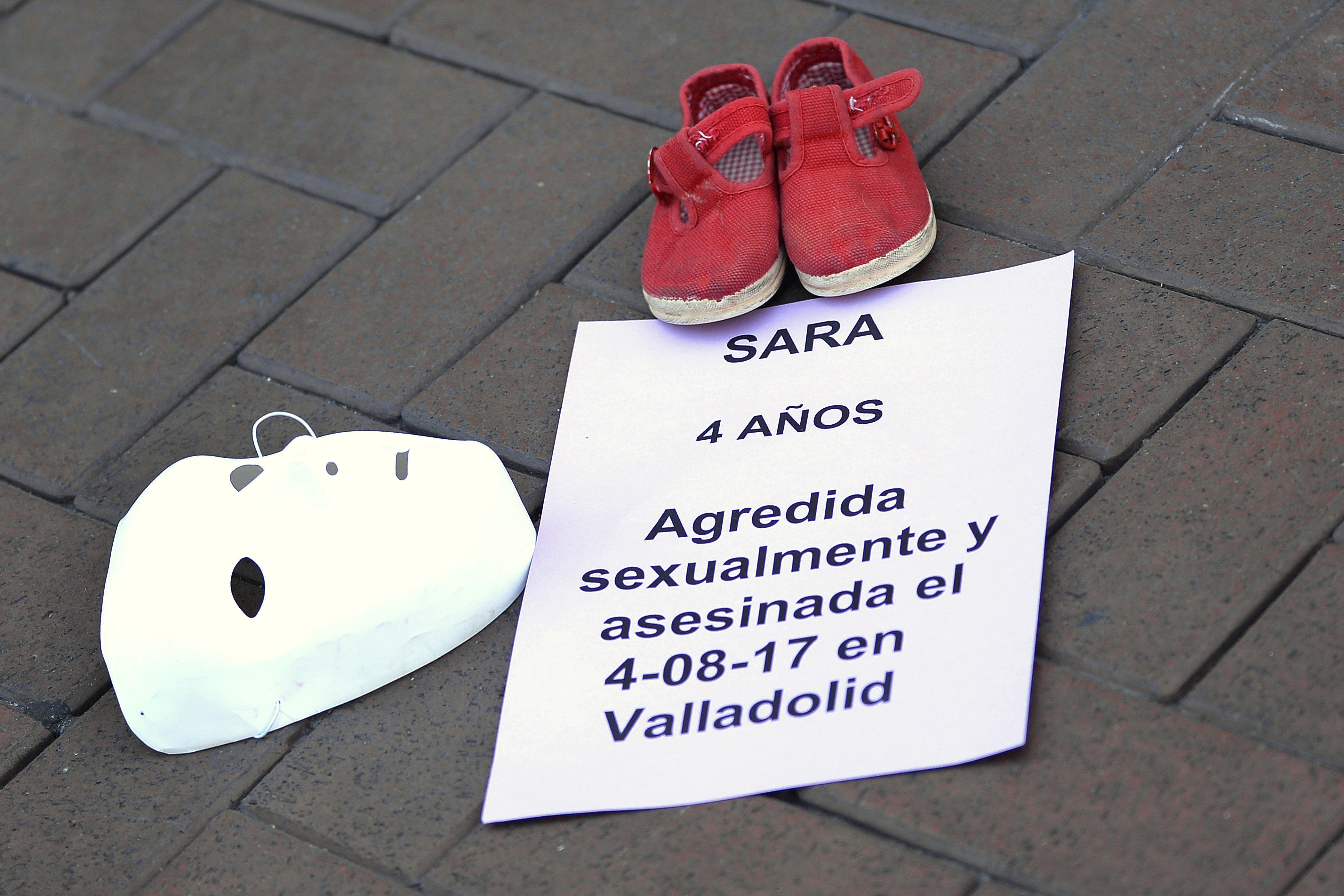Un pediatra vio en la niña Sara múltiples hematomas 22 días antes de su muerte Un pediatra vio en la niña Sara múltiples hematomas 22 días antes de su muerte