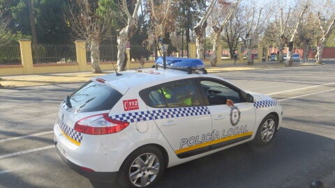Detenido un hombre acusado de asestar seis pu&ntilde;aladas a su mujer en Sevilla