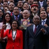 El chavismo instala la Constituyente mientras protesta opositora se desvanece
