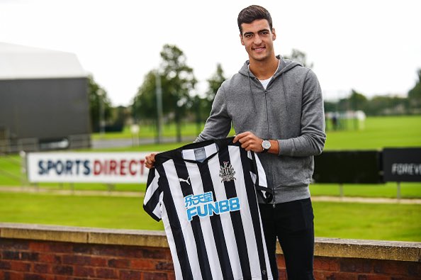 Mikel Merino: "El Newcastle es un sitio ideal para mí, Benítez apostó fuerte por traerme" Mikel Merino: "El Newcastle es un sitio ideal para mí, Benítez apostó fuerte por traerme"