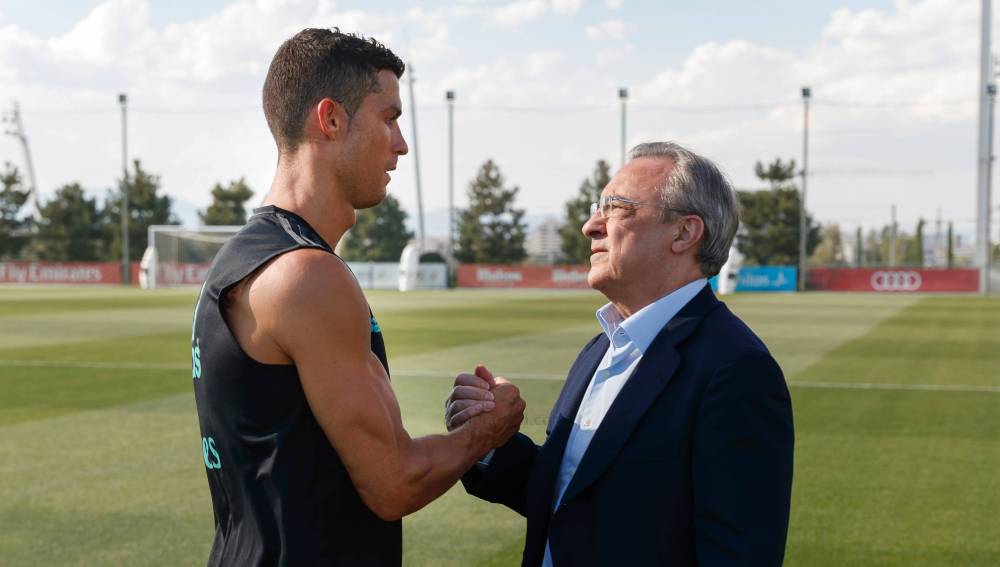 Cristiano saludando a Florentino Pérez