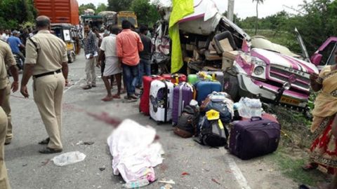 Cuatro muertos y siete heridos en un accidente de tr&aacute;fico en India