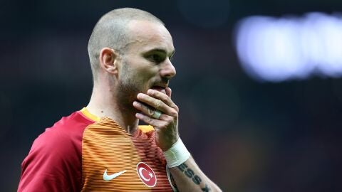 Sneijder ficha por el Niza