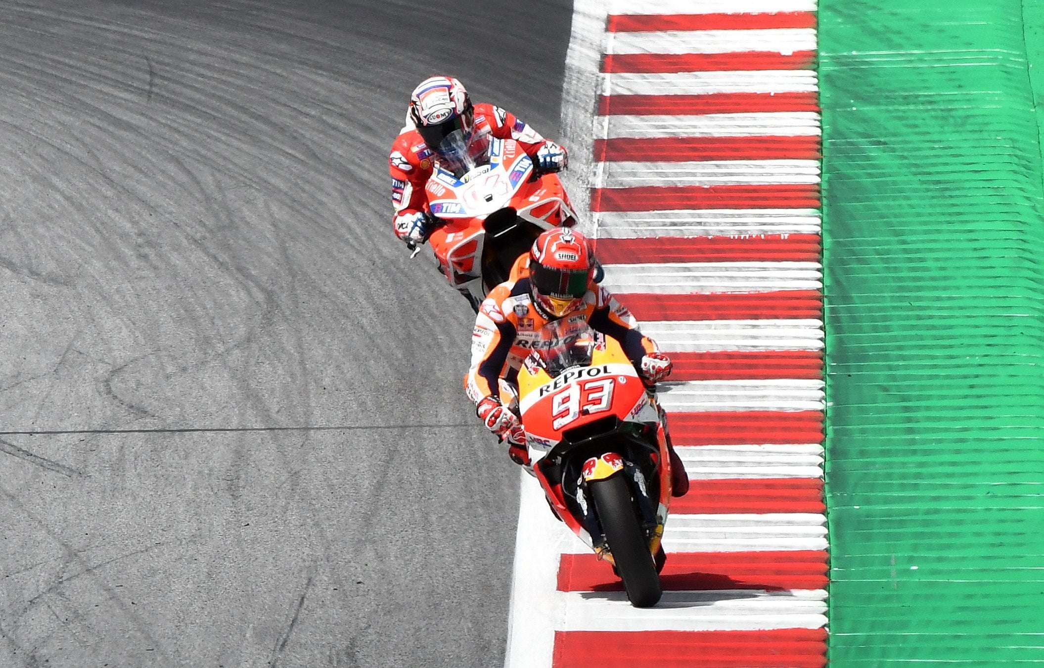 Dovizioso gana el GP de Austria de MotoGP por delante de Márquez y Dani Pedrosa Dovizioso gana el GP de Austria de MotoGP por delante de Márquez y Dani Pedrosa