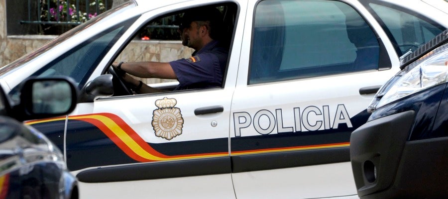 Un coche de la Policía Nacional Un coche de la Policía Nacional