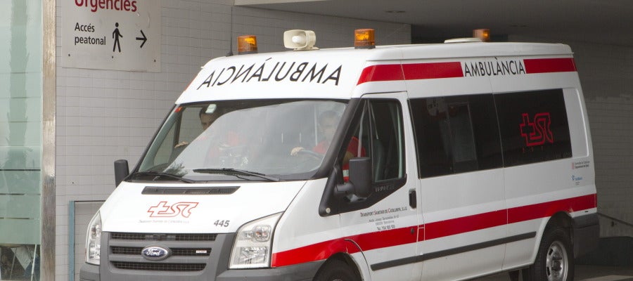 Una ambulancia Una ambulancia