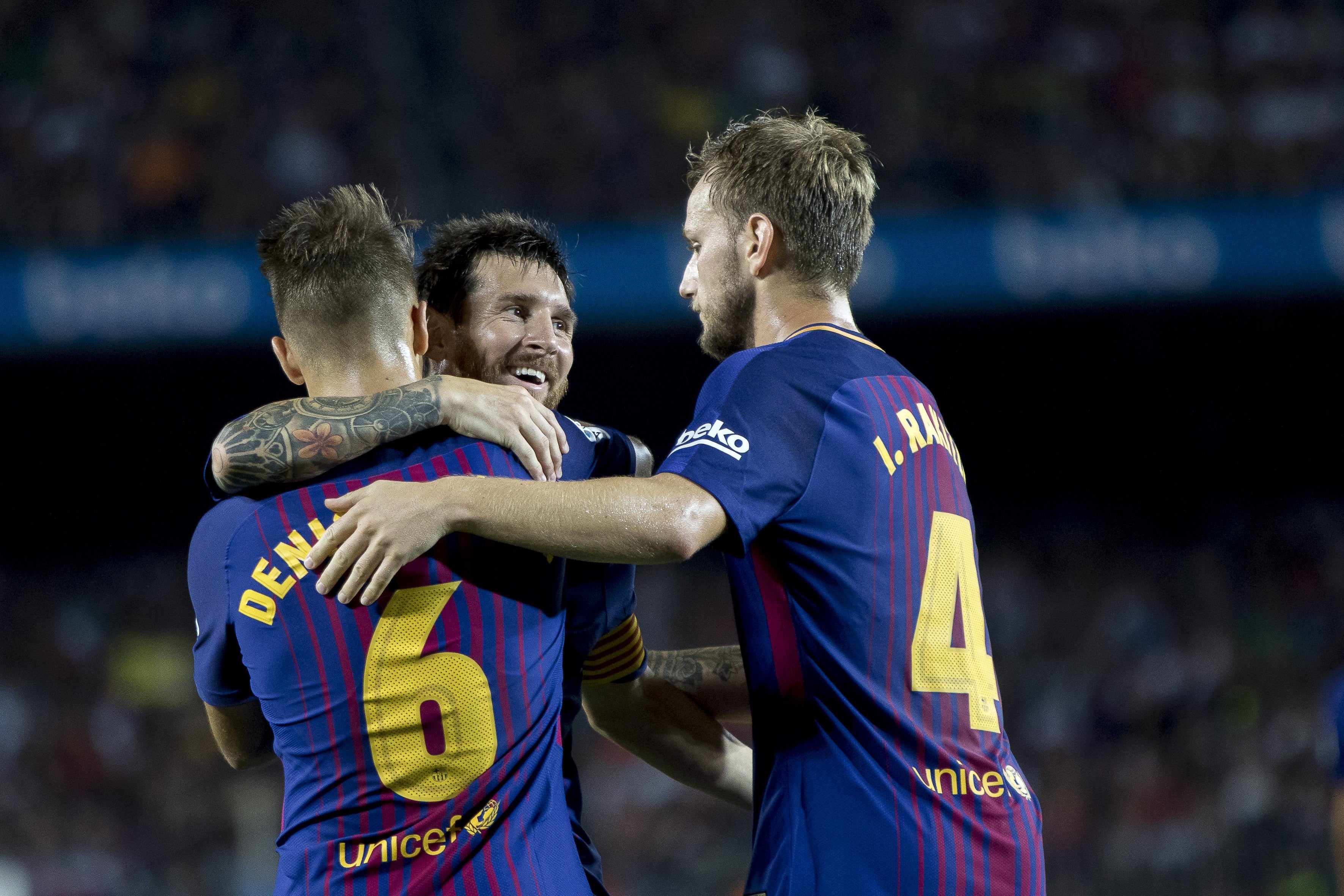 Rakitic: "La relación con la directiva es buena, nosotros estamos para jugar" Rakitic: "La relación con la directiva es buena, nosotros estamos para jugar"