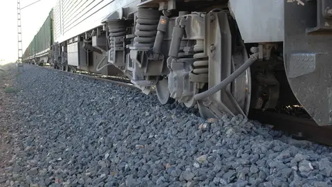 Descarrilamiento de un tren de mercancías (Archivo) Un tren de mercancías