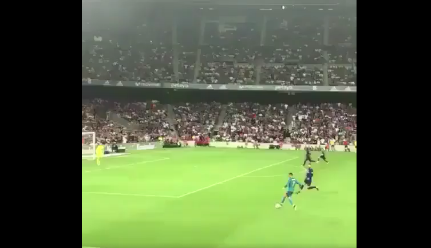 La efusiva celebración del Camp Nou en el gol de Cristiano Ronaldo La efusiva celebración del Camp Nou en el gol de Cristiano Ronaldo