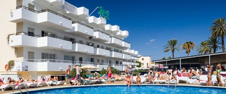 Las pernoctaciones en apartamentos turísticos de Baleares caen casi un 9% en octubre Las pernoctaciones en apartamentos turísticos de Baleares caen casi un 9% en octubre