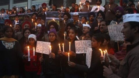 Protesta contra las violaciones en Singapur