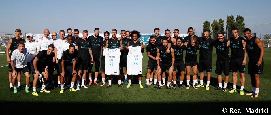 La plantilla de fútbol del Real Madrid manda ánimos a Sergio Llull La plantilla de fútbol del Real Madrid manda ánimos a Sergio Llull