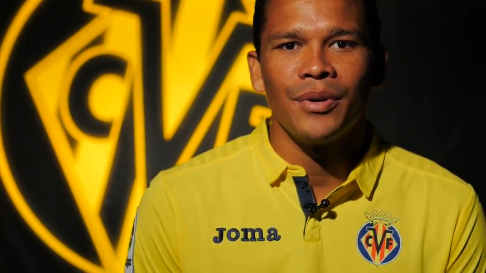 Carlos Bacca llega cedido al Villarreal Carlos Bacca llega cedido al Villarreal