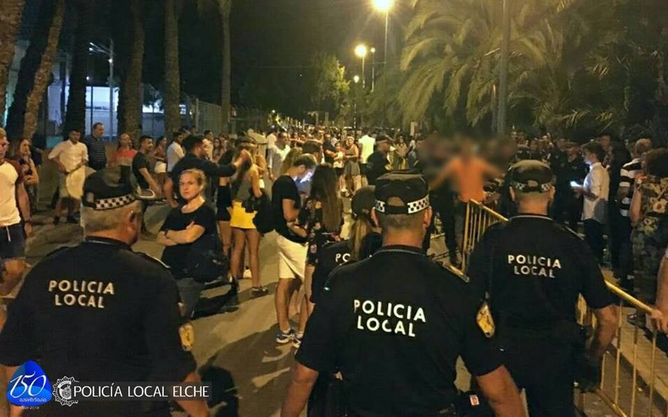 La Policía Local levanta 28 actas por tenencia de estupefacientes durante la Nit de la Roà La Policía Local levanta 28 actas por tenencia de estupefacientes durante la Nit de la Roà