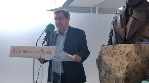 José Entrena presenta su candidatura a las primarias del PSOE José Entrena presenta su candidatura a las primarias del PSOE