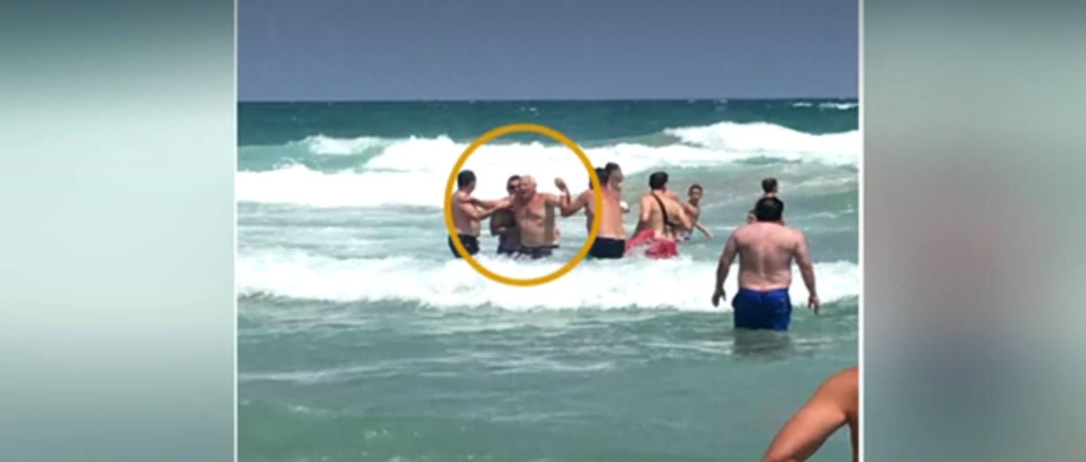 Localizan en Madrid al héroe de la playa de Asturias que salvó la vida a un anciano Localizan en Madrid al héroe de la playa de Asturias que salvó la vida a un anciano