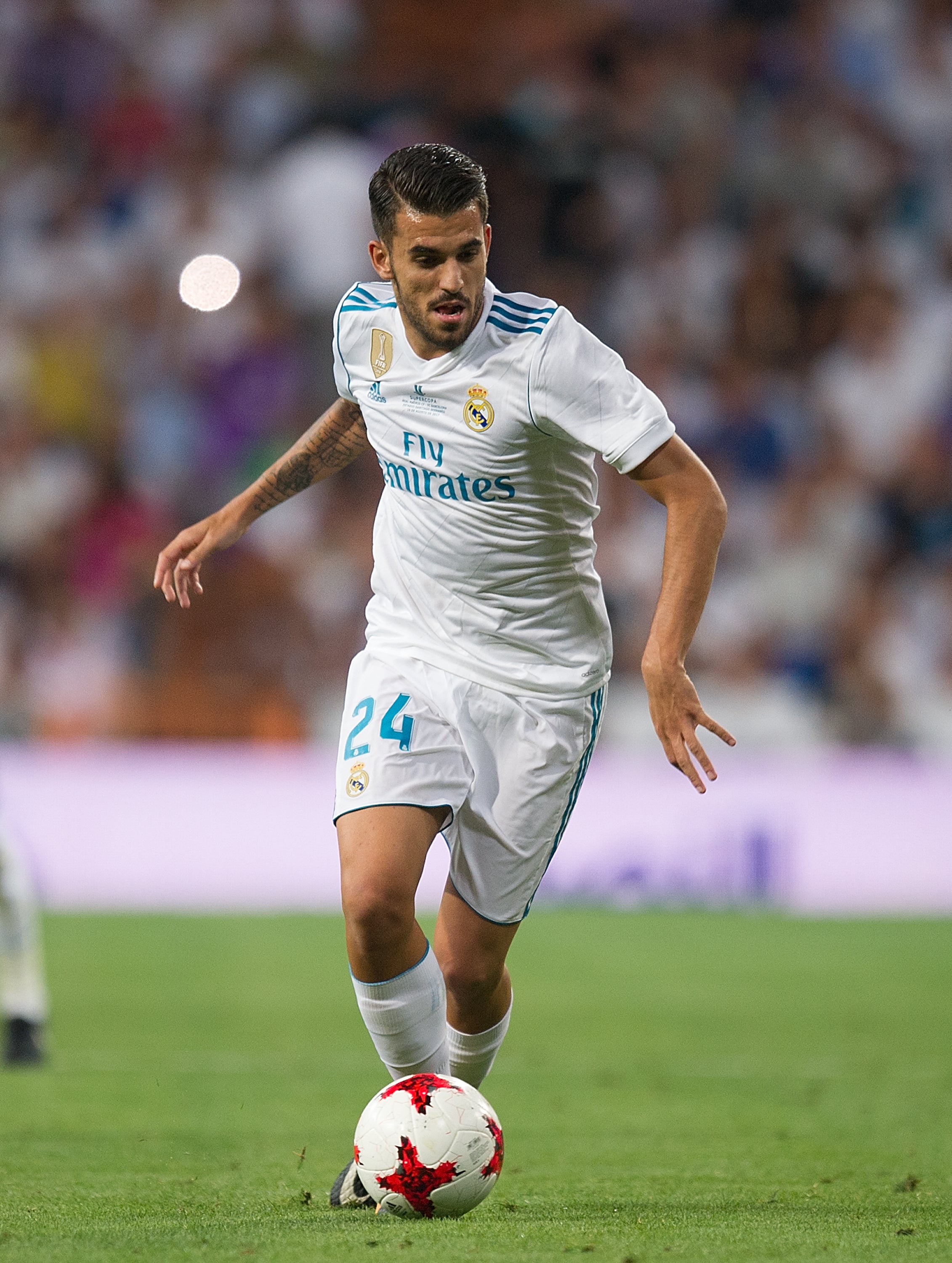 Dani Ceballos: "Es un lujo jugar en el centro del campo al lado de Isco, Modric o Asensio" Dani Ceballos: "Es un lujo jugar en el centro del campo al lado de Isco, Modric o Asensio"
