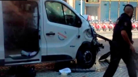 Furgoneta del atropello en Las Ramblas