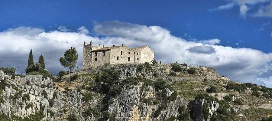 Castillo de Atzaneta del Maestrat. Castillo de Atzaneta del Maestrat.