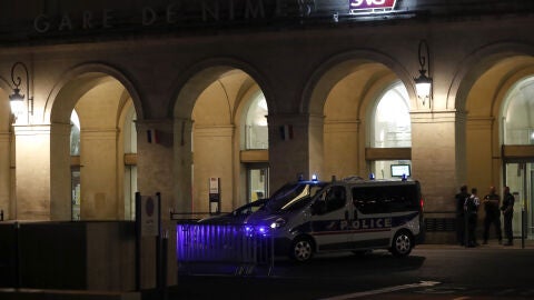 La estaci&oacute;n de Nimes, con presencia policial