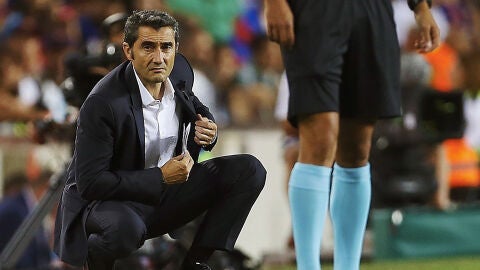 Valverde, en la banda del Camp Nou