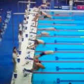 Español se queda parado en competición de natación