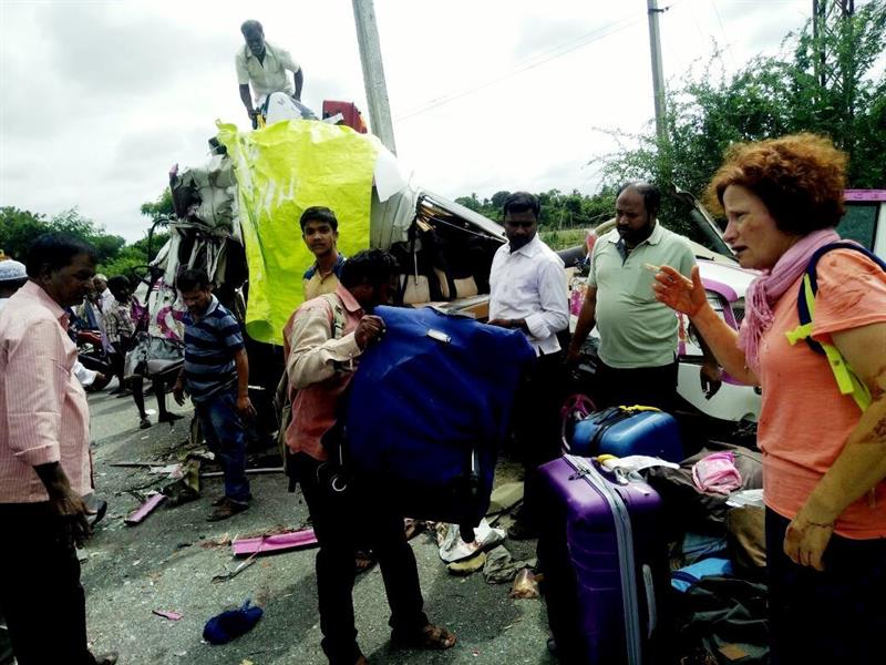 Detenido el conductor que chocó con un microbús de españoles en la India Detenido el conductor que chocó con un microbús de españoles en la India