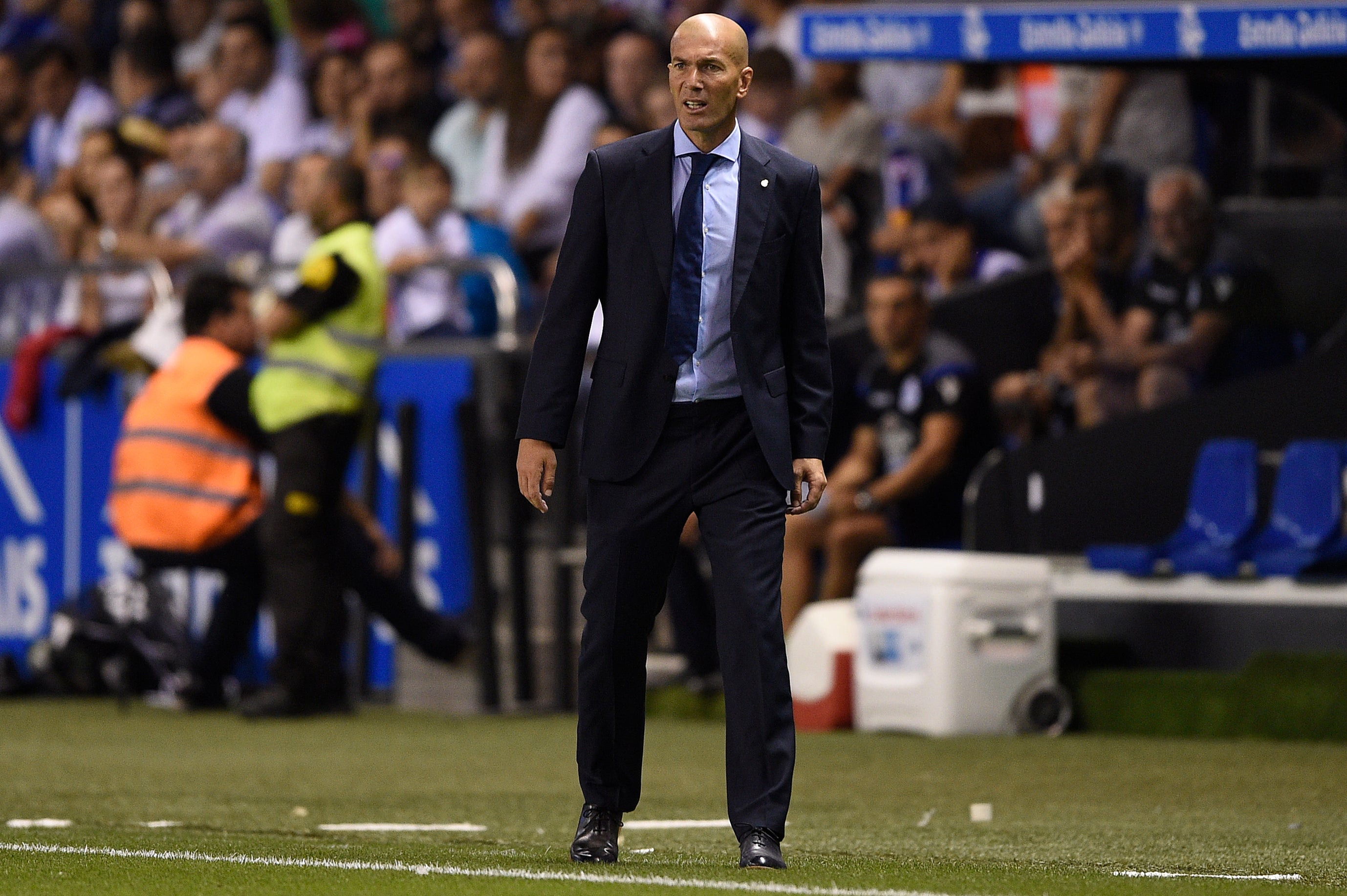Zidane: "Espero que no haya cambios en la plantilla, la quiero como está" Zidane: "Espero que no haya cambios en la plantilla, la quiero como está"