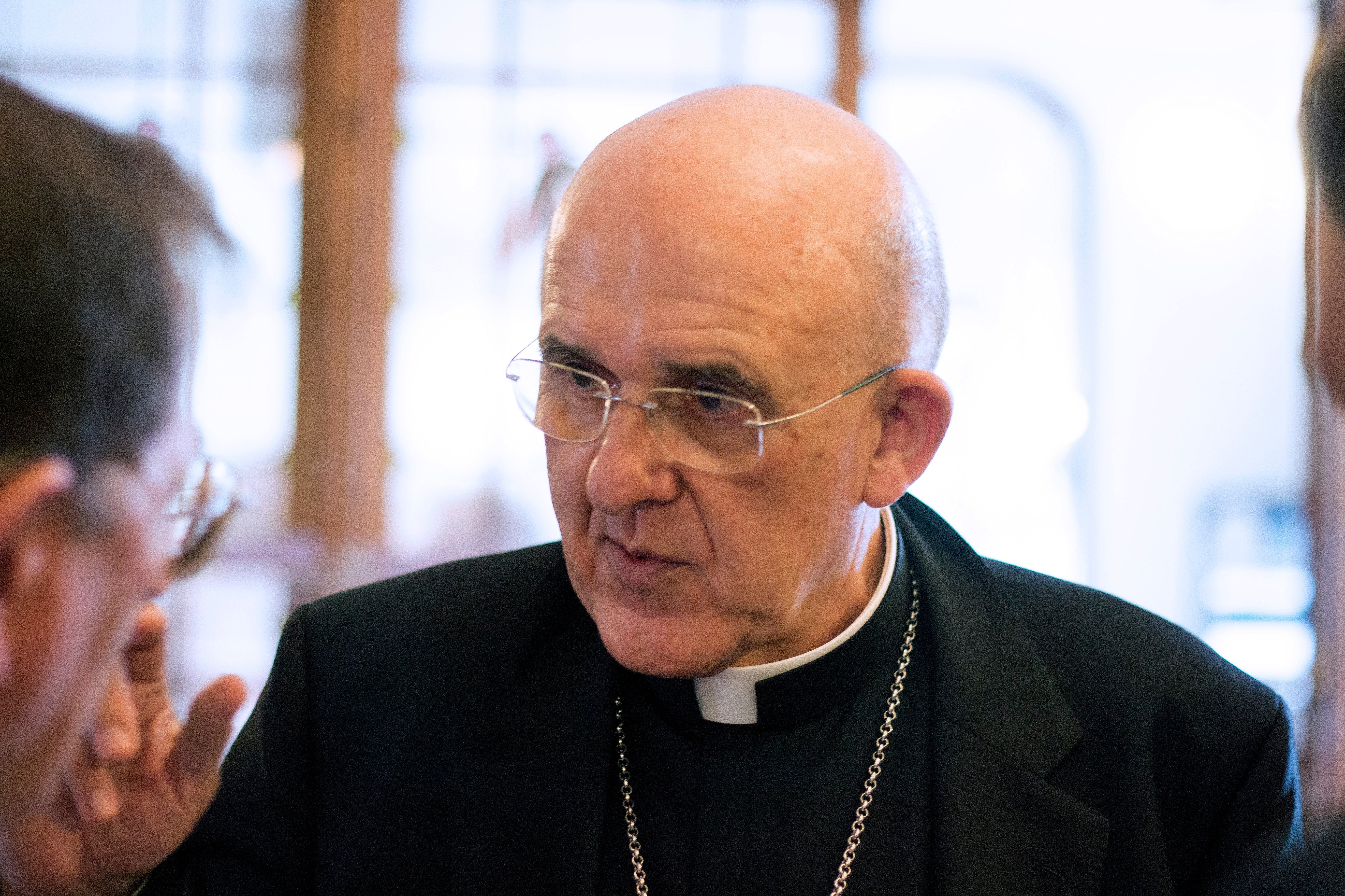 El cardenal Osoro apoya la huelga feminista: "Lo comprendo. Hay que defender sus derechos. Lo haría también la Virgen" El cardenal Osoro apoya la huelga feminista: "Lo comprendo. Hay que defender sus derechos. Lo haría también la Virgen"