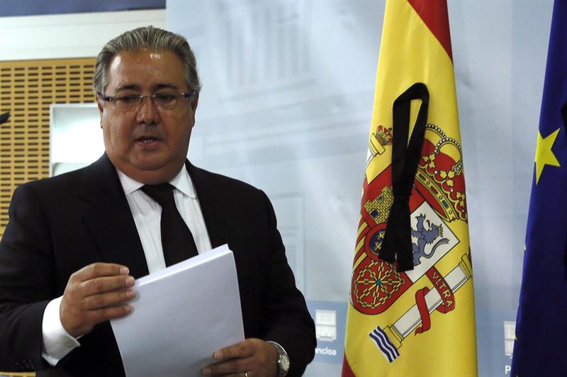 Interior informa este lunes a los partidos de la situación tras los atentados de Cataluña Interior informa este lunes a los partidos de la situación tras los atentados de Cataluña