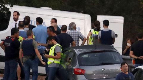 Las autoridades, en el lugar donde se ha abatido a Younes Abouyaaqoub