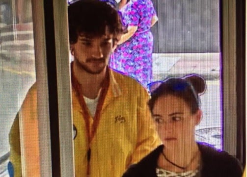 El coche de los jóvenes desaparecidos en Susqueda no cayó al pantano por accidente El coche de los jóvenes desaparecidos en Susqueda no cayó al pantano por accidente