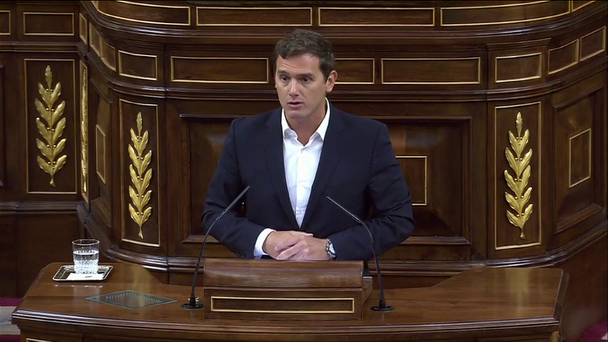 Albert Rivera apoya "sin fisuras" al Gobierno y le pide que aplique la ley Albert Rivera apoya "sin fisuras" al Gobierno y le pide que aplique la ley