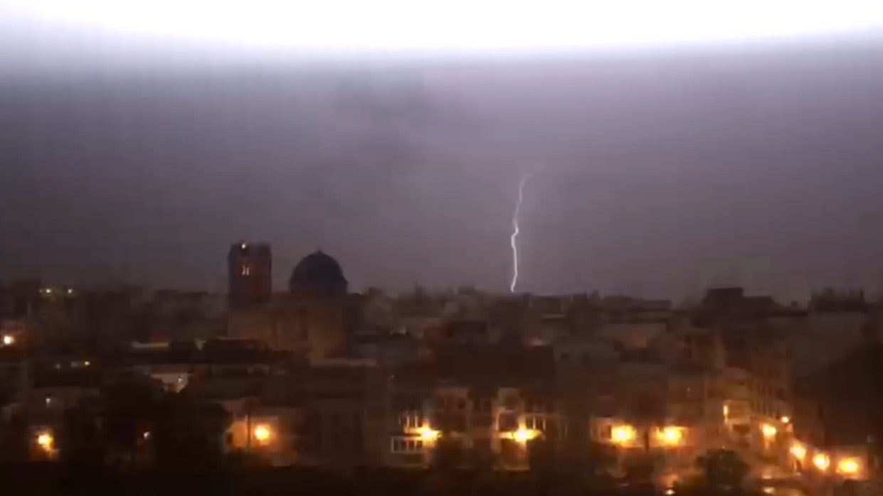 Las lluvias dejan en Elche unos 25 litros por metro cuadrado durante la jornada del martes Las lluvias dejan en Elche unos 25 litros por metro cuadrado durante la jornada del martes