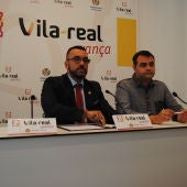 Fotografia de José Benlloch i Xavi Ochando durant la presentació del nou organigrama