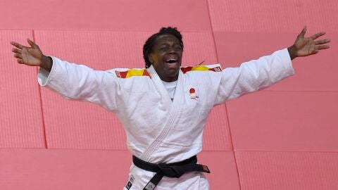 Mar&iacute;a Bernab&eacute;u celebra su triunfo en Budapest