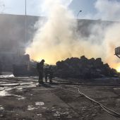 Incendio en un polígono industrial de Fuenlabrada