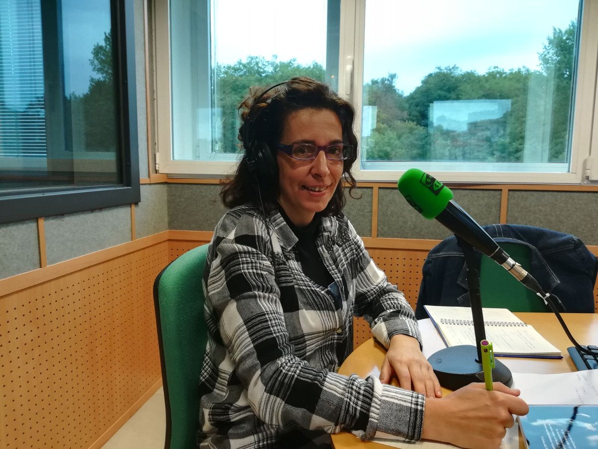 Laura Rodríguez, musulmana: "Basta ya de centrar la existencia de la mujer musulmana en su cuerpo y en si lleva o no el velo" Laura Rodríguez, musulmana: "Basta ya de centrar la existencia de la mujer musulmana en su cuerpo y en si lleva o no el velo"