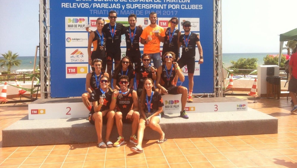 EL LA208 Triatlón Club, subcampeón de España en hombres y mujeres en la modalidad de Supersprint.