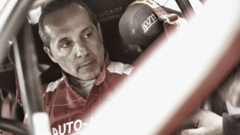 Luis Monz&oacute;n, piloto