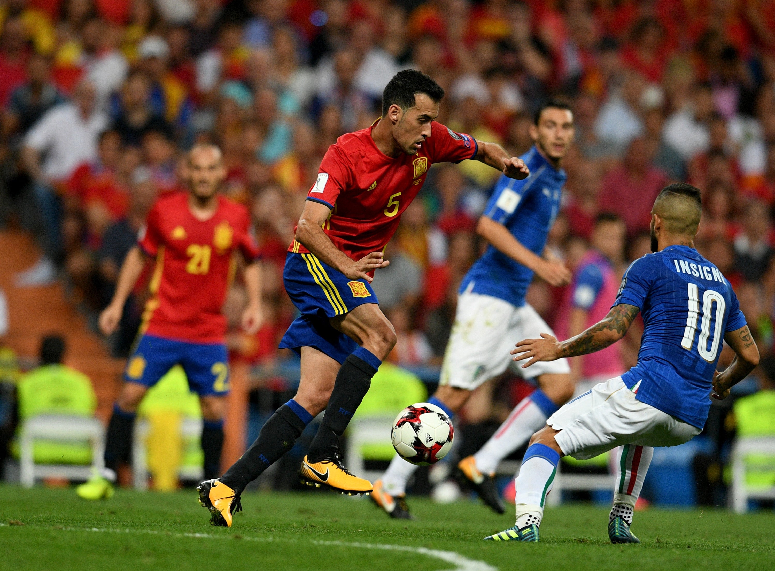 Sergio Busquets: "Creo que Rubiales tiene las capacidades para ser Presidente del fútbol español" Sergio Busquets: "Creo que Rubiales tiene las capacidades para ser Presidente del fútbol español"