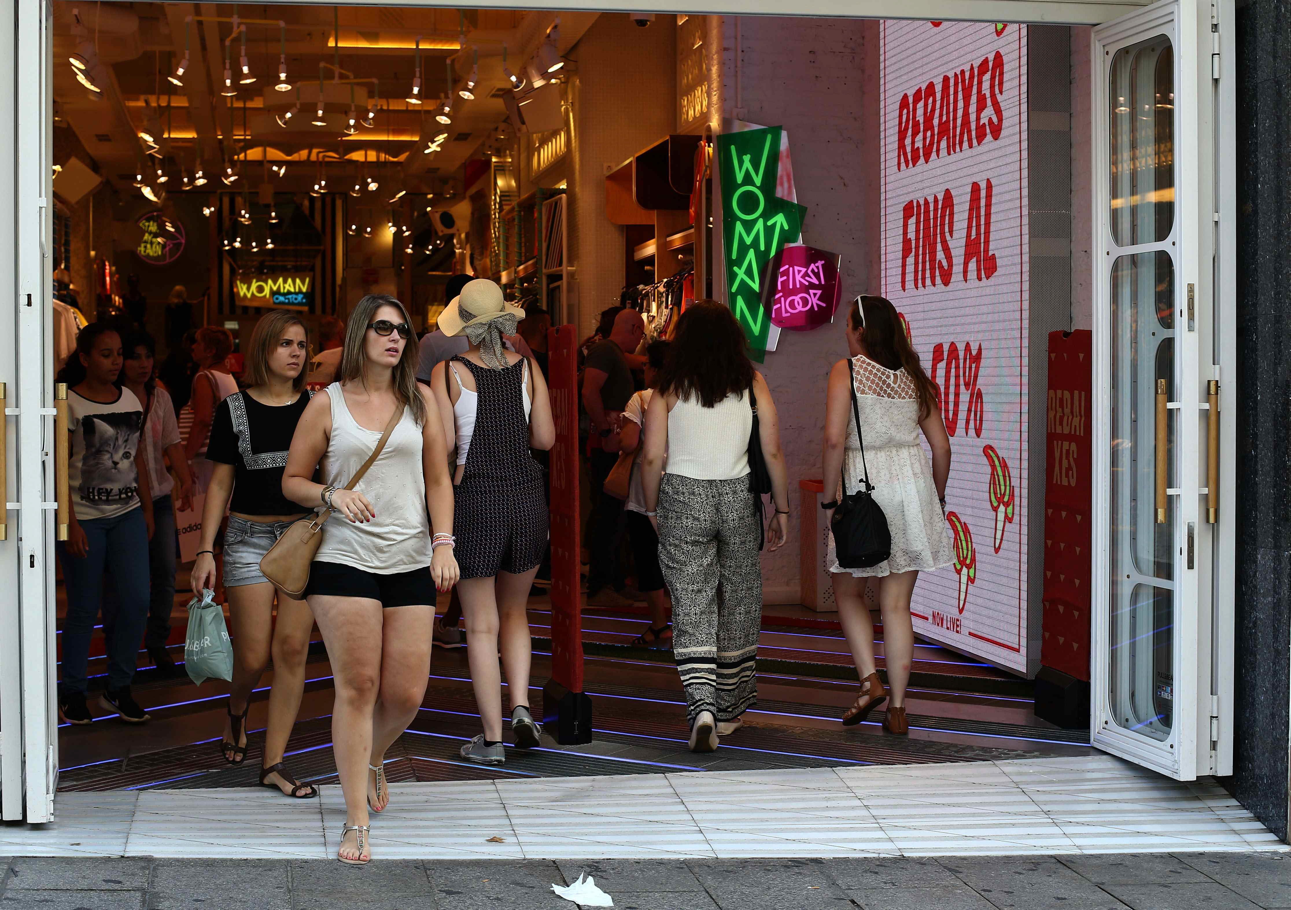 La confianza del consumidor sube en agosto ante la mejora de la situación actual La confianza del consumidor sube en agosto ante la mejora de la situación actual