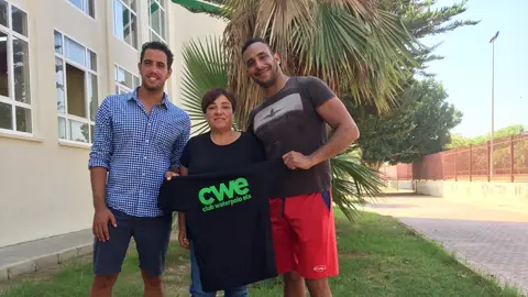 Francis Torres, María José Mollá y Antonio José Pirela, en la presentación de la nueva temporada del Club Waterpolo Elx. WATERPOLO