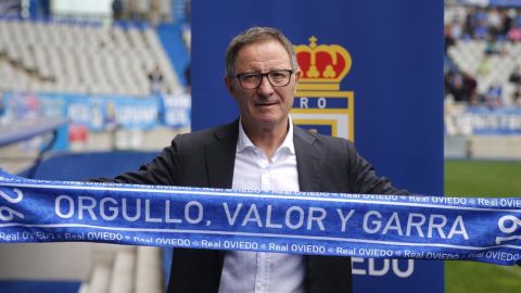 El entrenador del Real Oviedo, Juan Antonio Anquela. 
