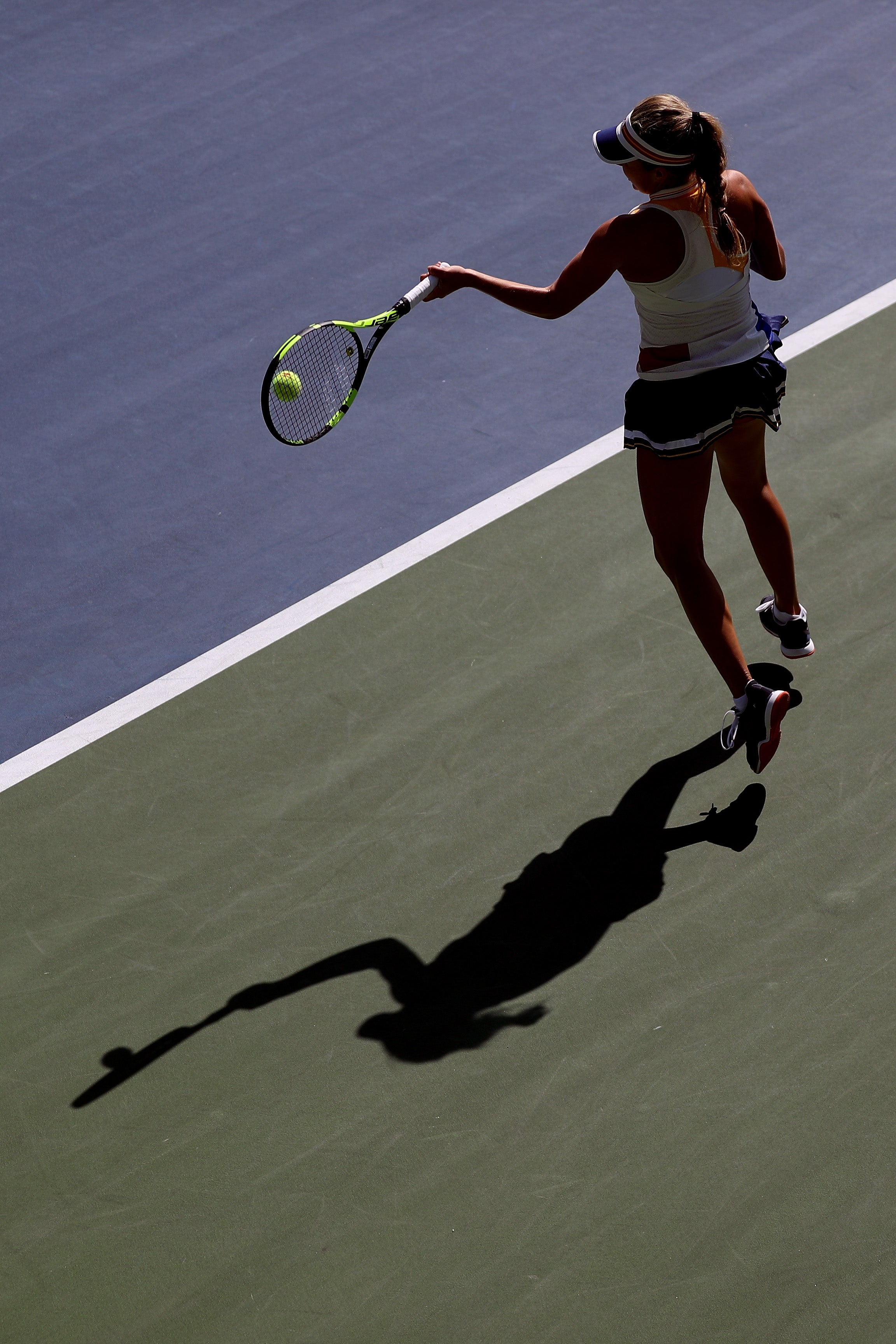 Polémica por un torneo de tenis que premiaba con 1.000 euros a los chicos y con 600 a las chicas Polémica por un torneo de tenis que premiaba con 1.000 euros a los chicos y con 600 a las chicas